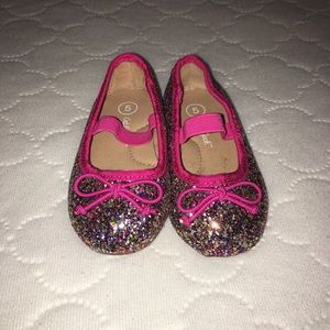 Size 5 flats